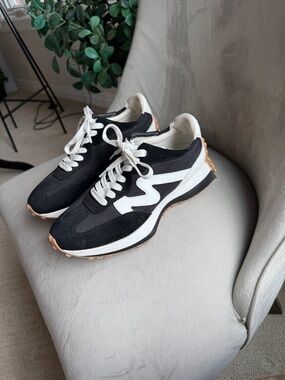 Steve Madden Black and White Retro Runner Sneakers with Gum Sole